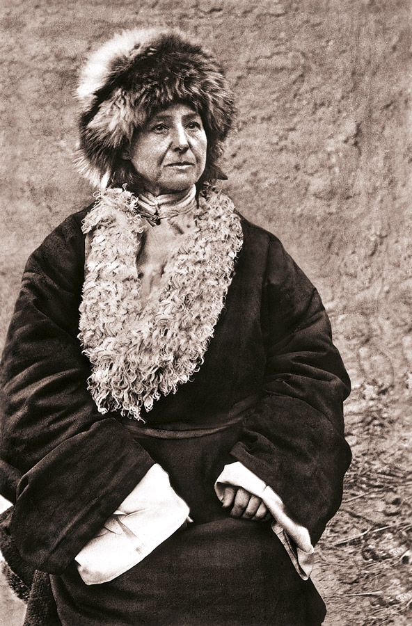 DN-109-TIF-Alexandra-David-Neel