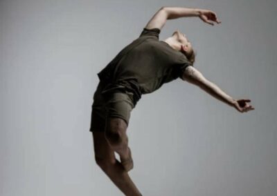 Lecture dansée sur les chemins