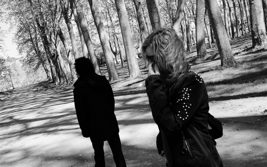 Tous les chemins mènent à&nbsp;l’amour&nbsp;! Avec parfois du sable, parfois des cailloux